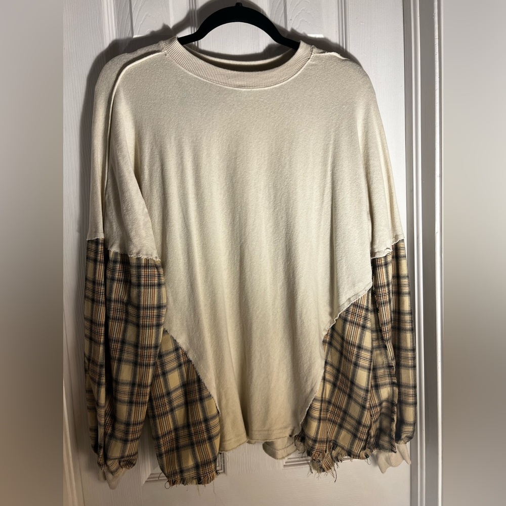 BKE sweater size small